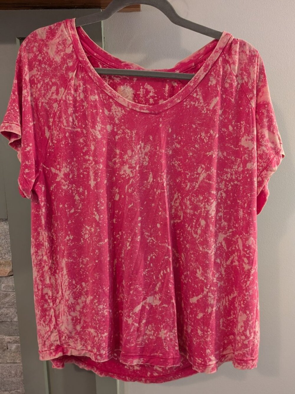 Brisas Hot Pink Splatter Shirt - NWOT - Size XL